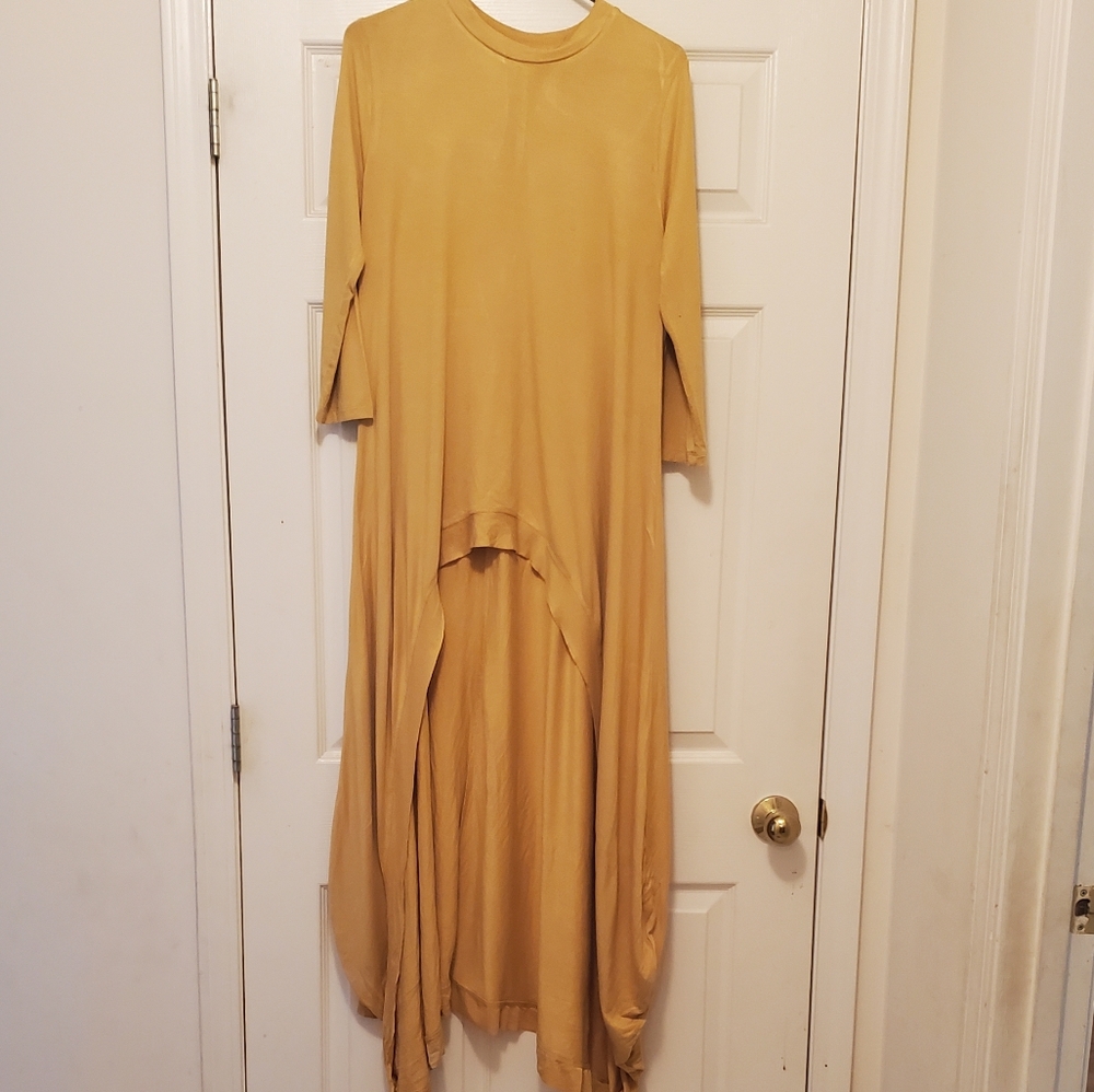 Ladies hi/lo shirt